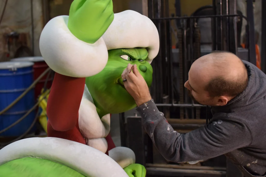 Grinch Sculpture Faux Finishing