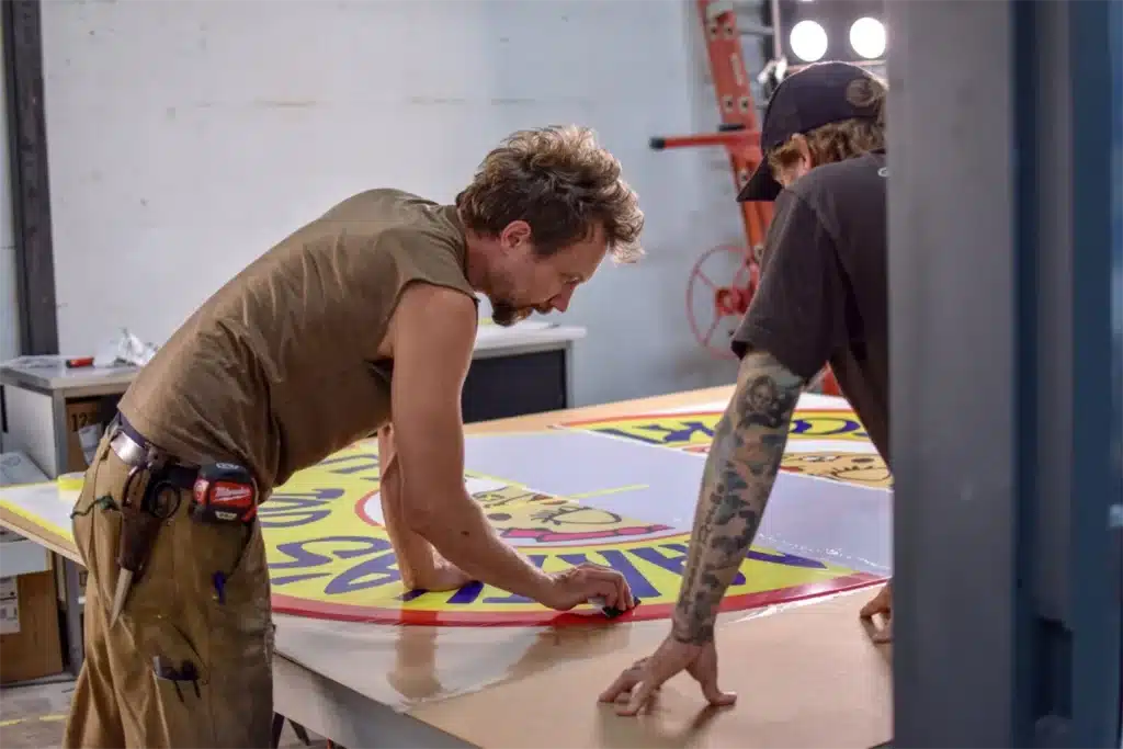 Vinyl Printing Fabrication Shop